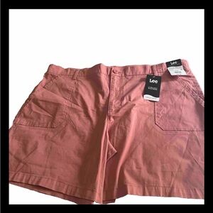 Lee Ultra Soft Cargo 9” Short Mid Rise Women 22M NWT  pink
